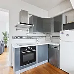 Le Marais 1 Bedroom Apartment Netflix